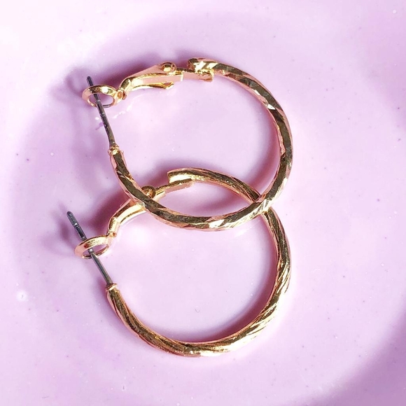 Alquimia Jewelry - DAINTY GOLD SMALL STATEMENT HOOPS